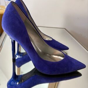 Guess Royal Pointed-Toe Suede Pumps